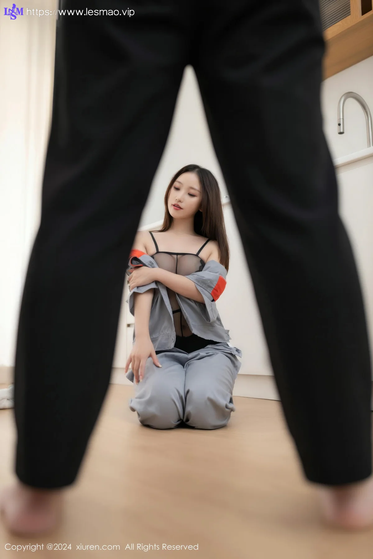 XiuRen 秀人 No.9207 杏子Yada 物业上门维修主题拍摄 - 25