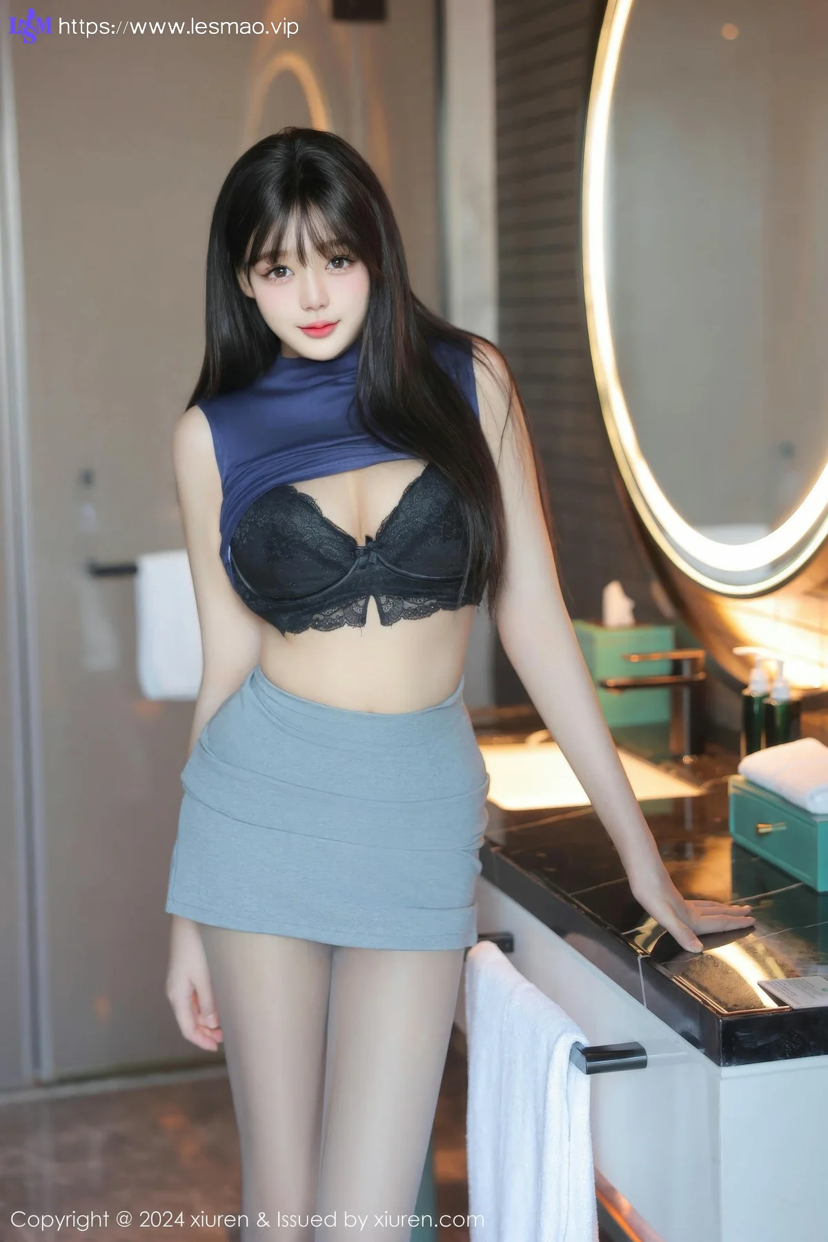 XiuRen 秀人 No.9233 柚柚小奶瓶 巨乳萝莉灰色短裙 - 30
