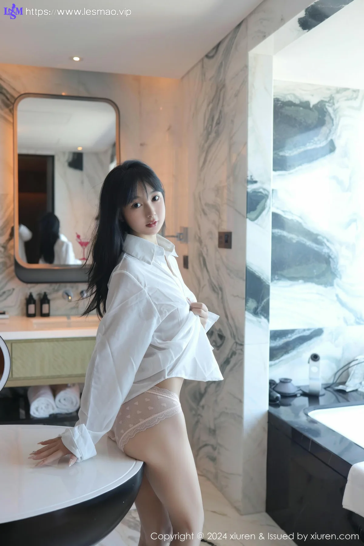 XiuRen 秀人 No.9251 林好好 首套写真白色衬衣萝莉 - 31