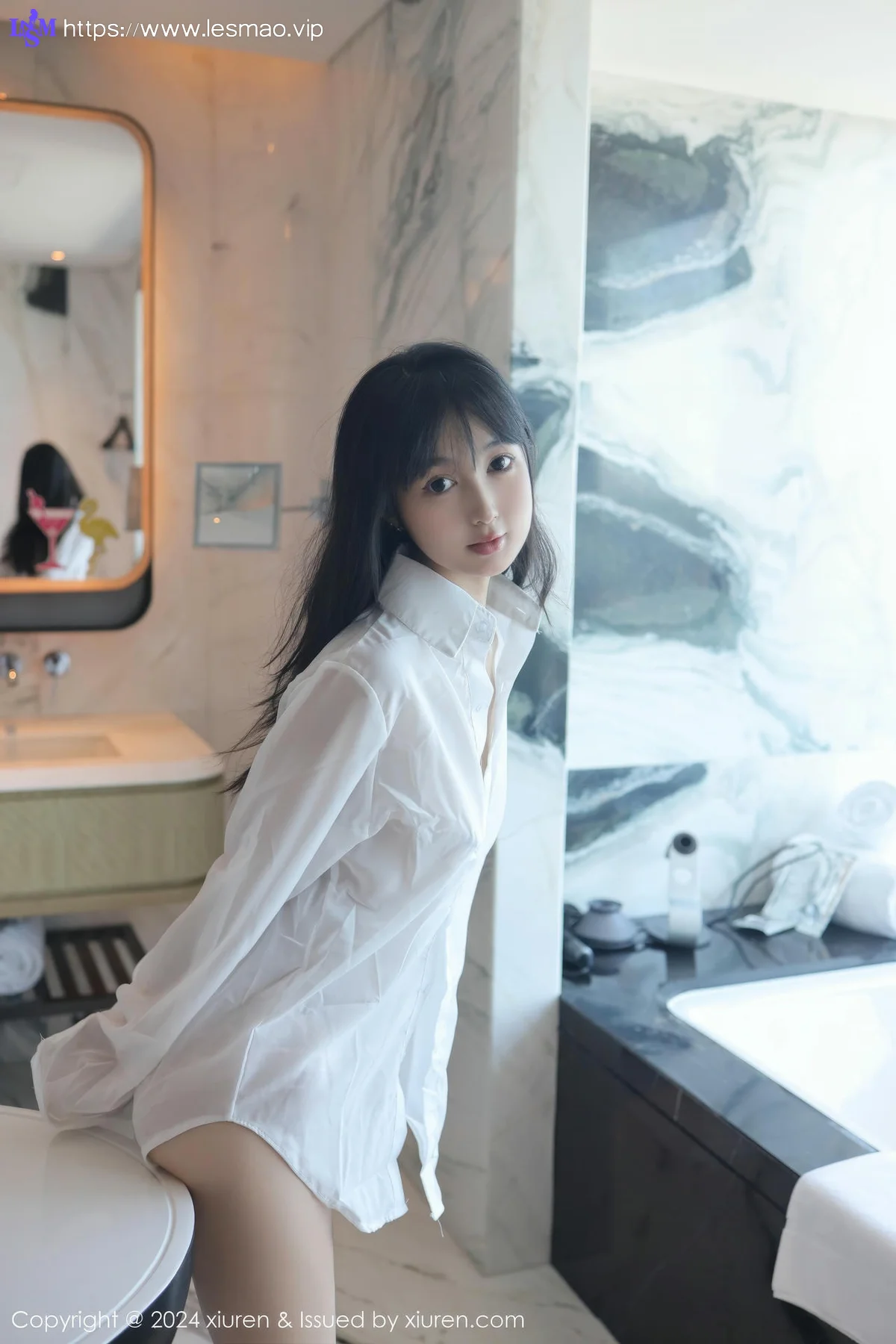 XiuRen 秀人 No.9251 林好好 首套写真白色衬衣萝莉 - 33