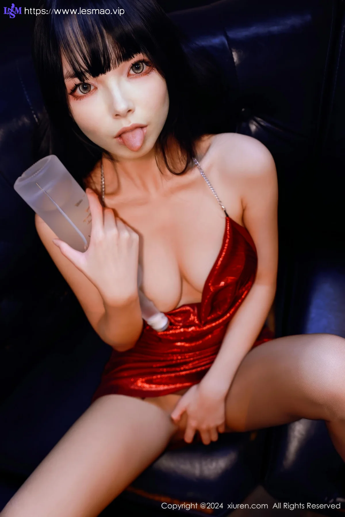 XiuRen 秀人 No.9295 叫我小猫香肩美女酒窖性感写真 - 63