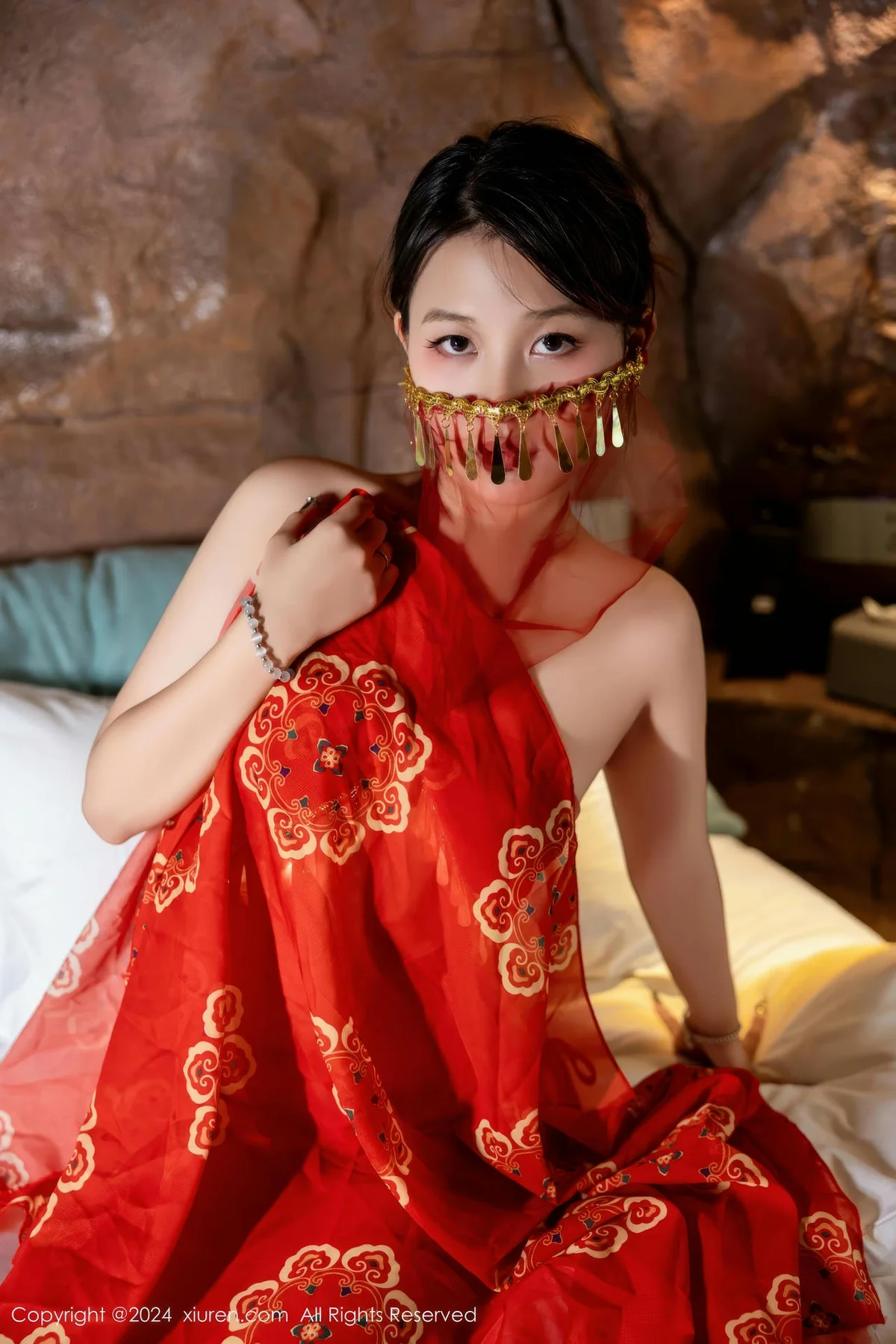 XiuRen 秀人 No.9323 吴婷婉 乳贴民族服饰 - 32