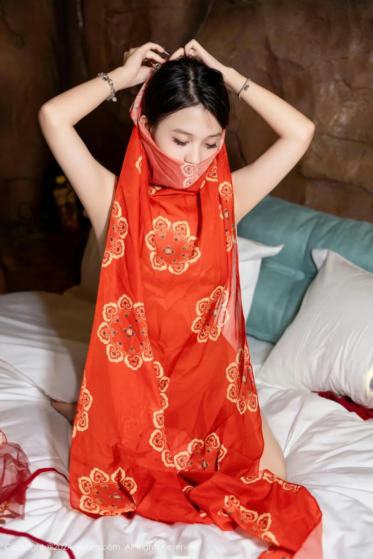 XiuRen 秀人 No.9323 吴婷婉 乳贴民族服饰 - 77