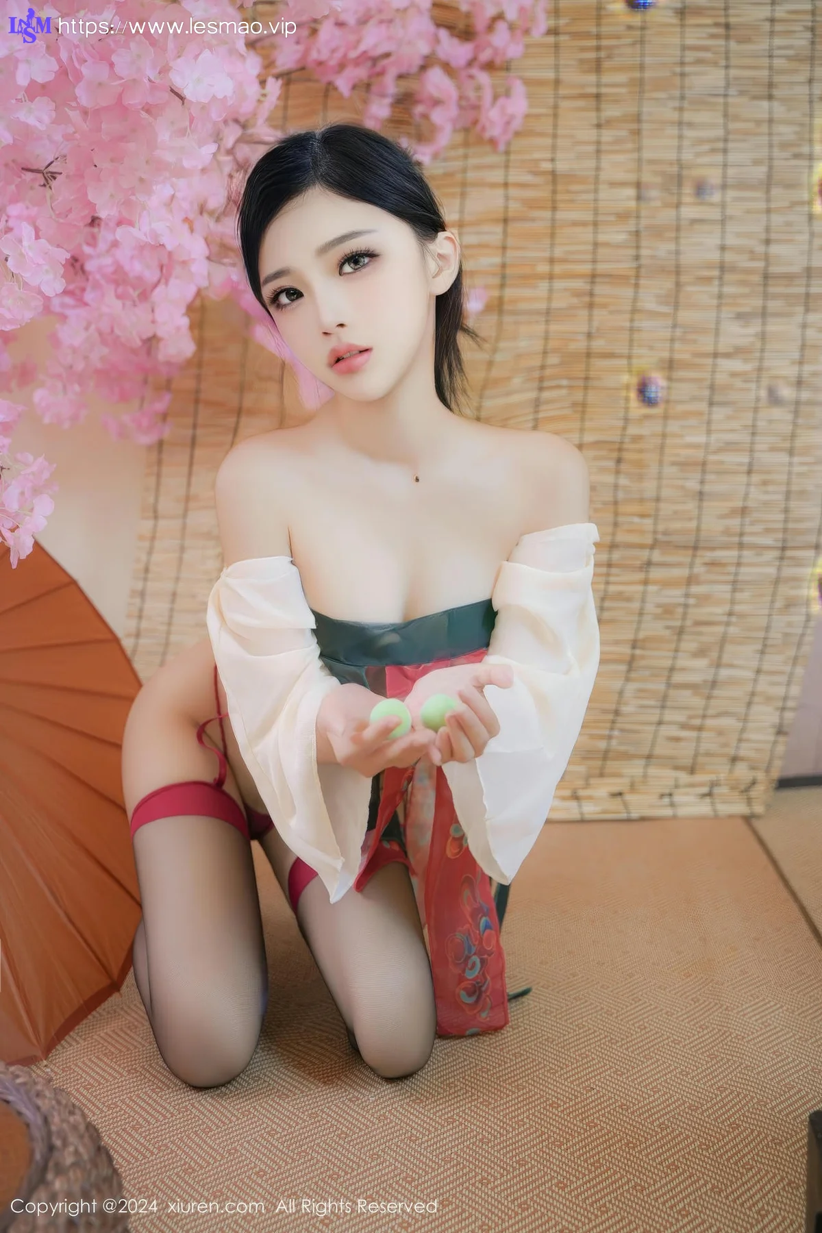 XiuRen 秀人 No.9351 妙可可Cheese 古典制服香肩 - 36