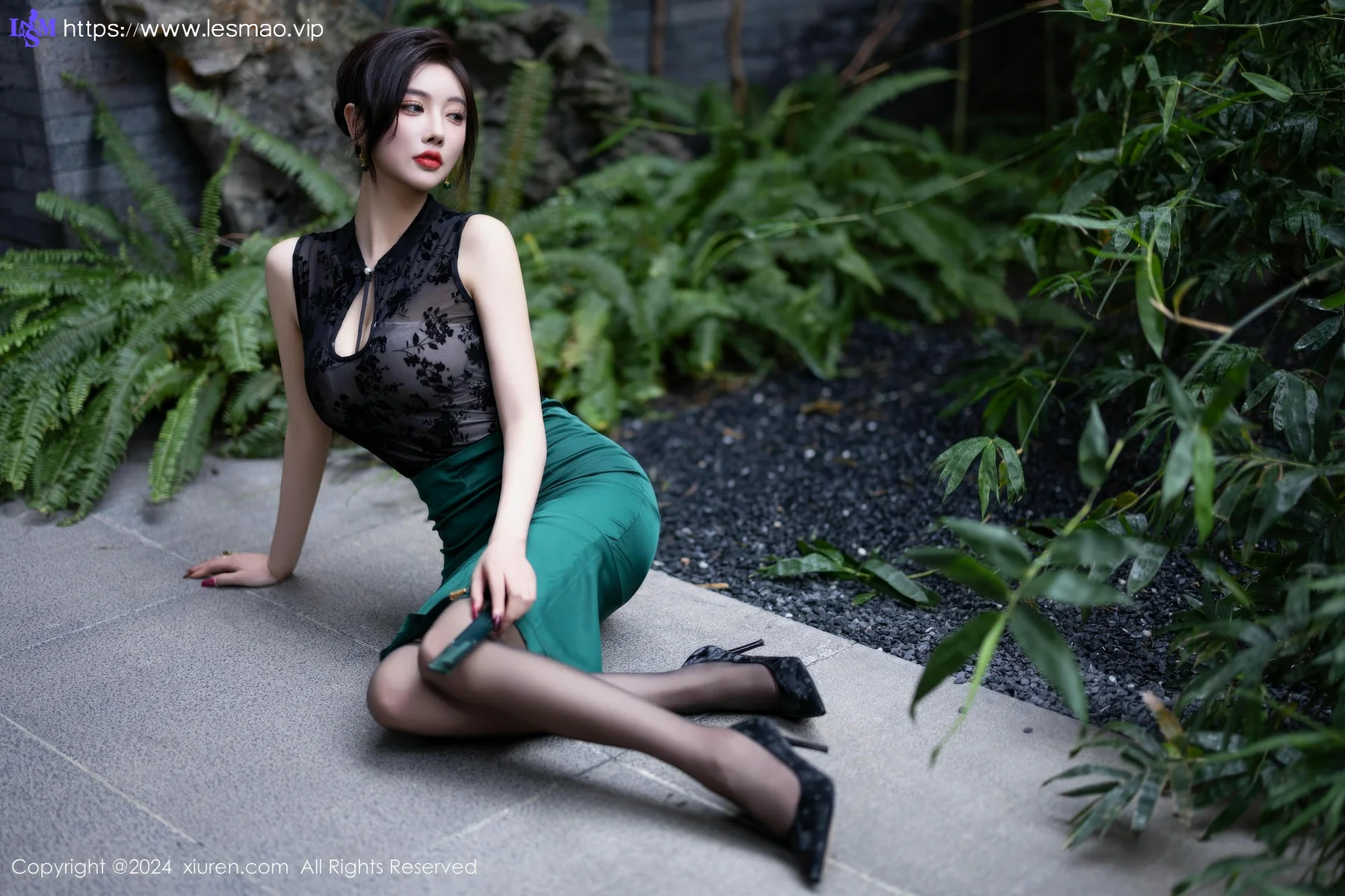 XiuRen 秀人 No.9384 杨晨晨Yome 蕾丝兔女郎 - 24