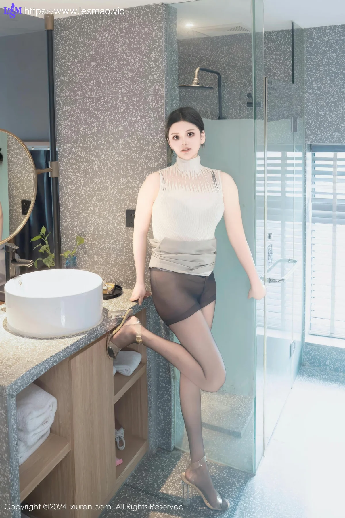 XiuRen 秀人 No.9394 陈三穗 大眼睛美女爆乳乳贴 - 26