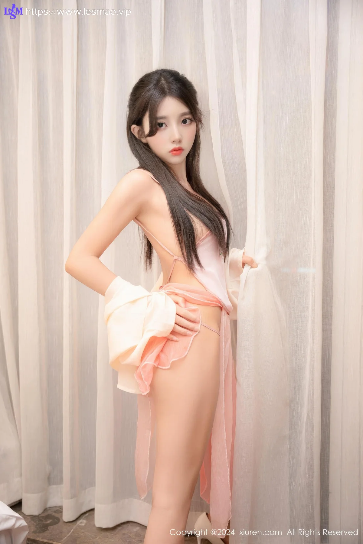 XiuRen 秀人 No.9396 美少女@ 粉嫩肚兜古装写真 - 29