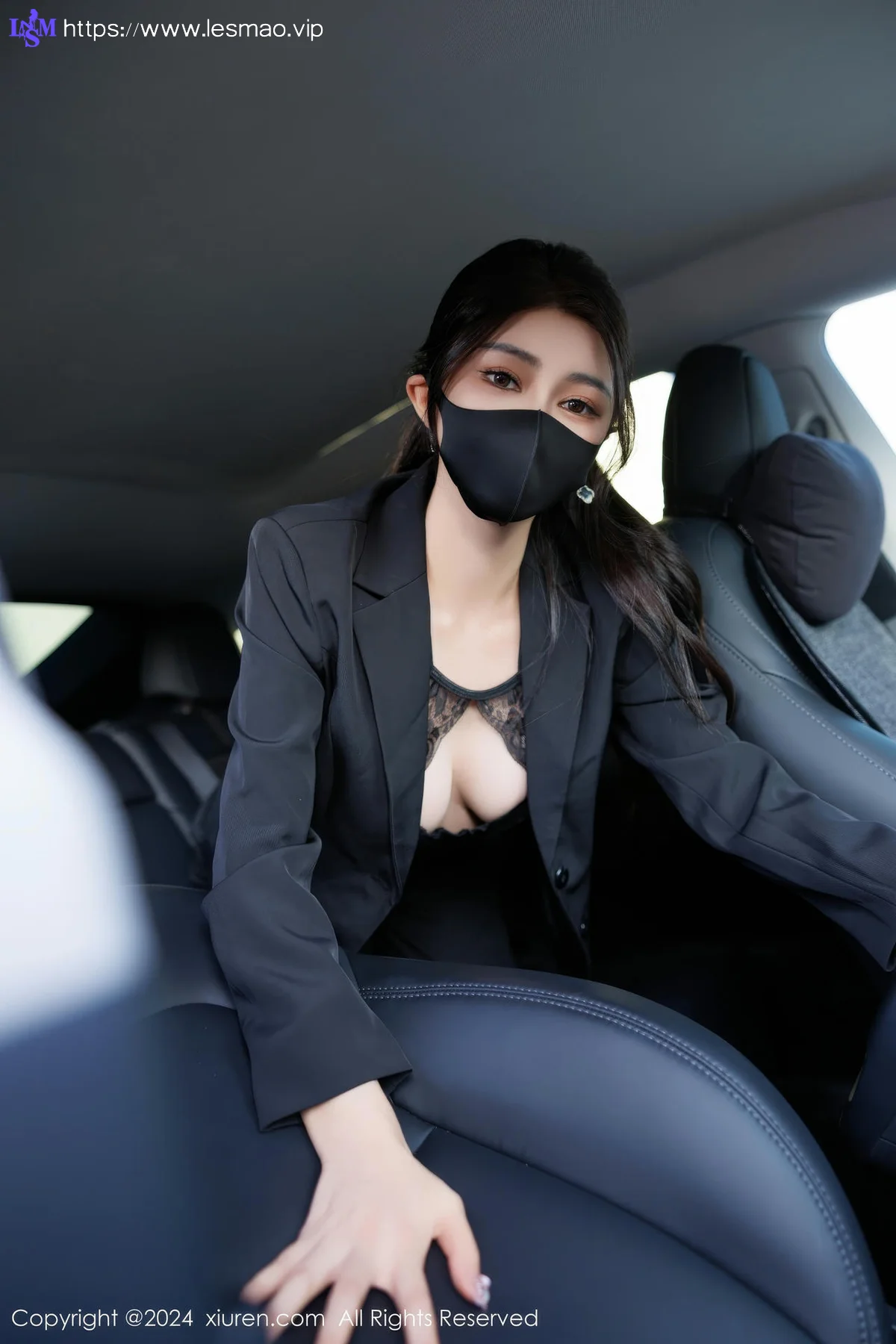 XiuRen 秀人 No.9405 凯竹Quinn爆乳黑丝ol写真 - 29