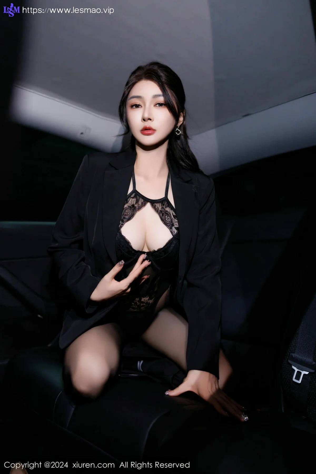 XiuRen 秀人 No.9405 凯竹Quinn爆乳黑丝ol写真 - 47