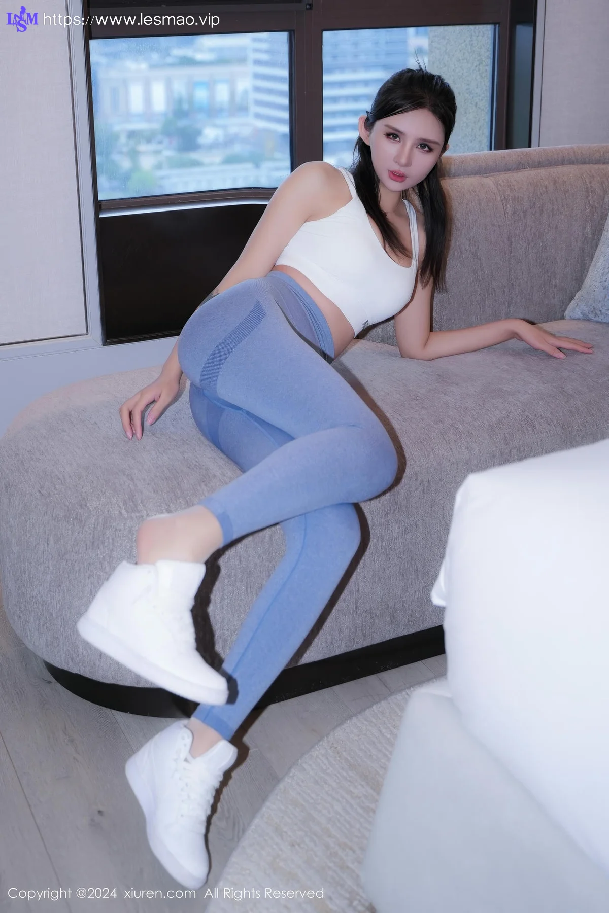 XiuRen 秀人 No.9407 Emily尹菲健身美女 - 23