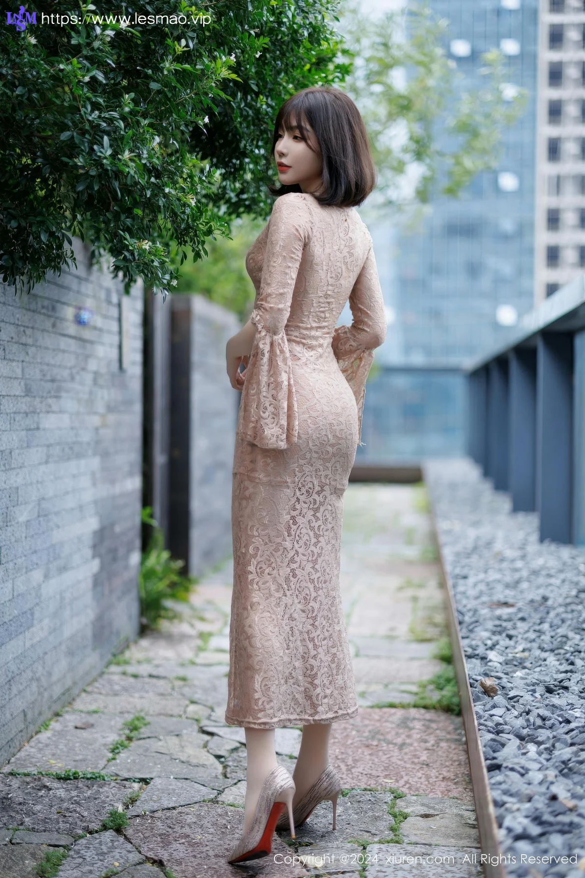 XiuRen 秀人 No.9412 徐莉芝Booty 翘臀紧身裙 - 13