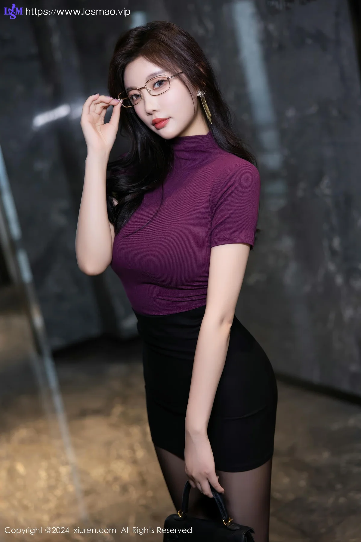 XiuRen 秀人 No.9421 杨晨晨Yome 短裙翘臀女神 - 12