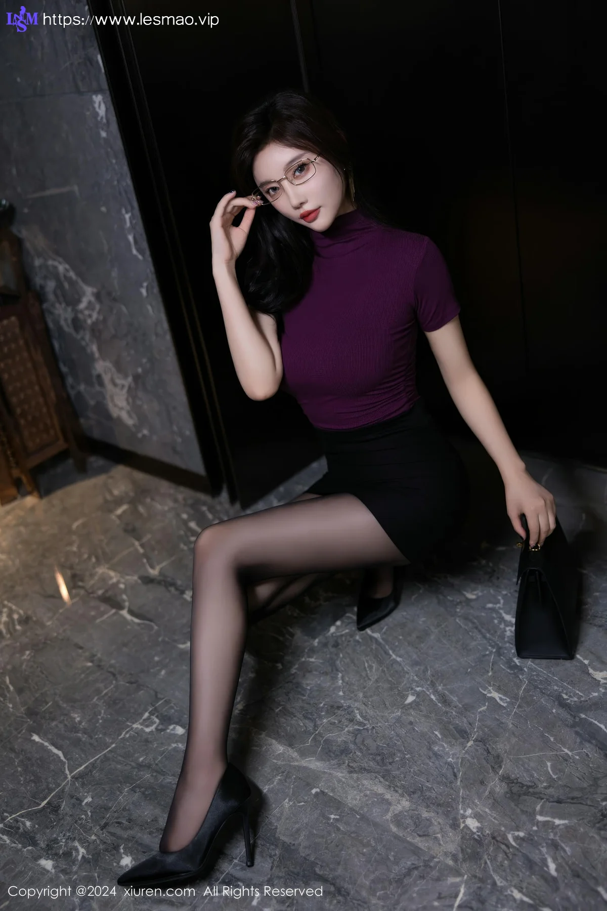 XiuRen 秀人 No.9421 杨晨晨Yome 短裙翘臀女神 - 14