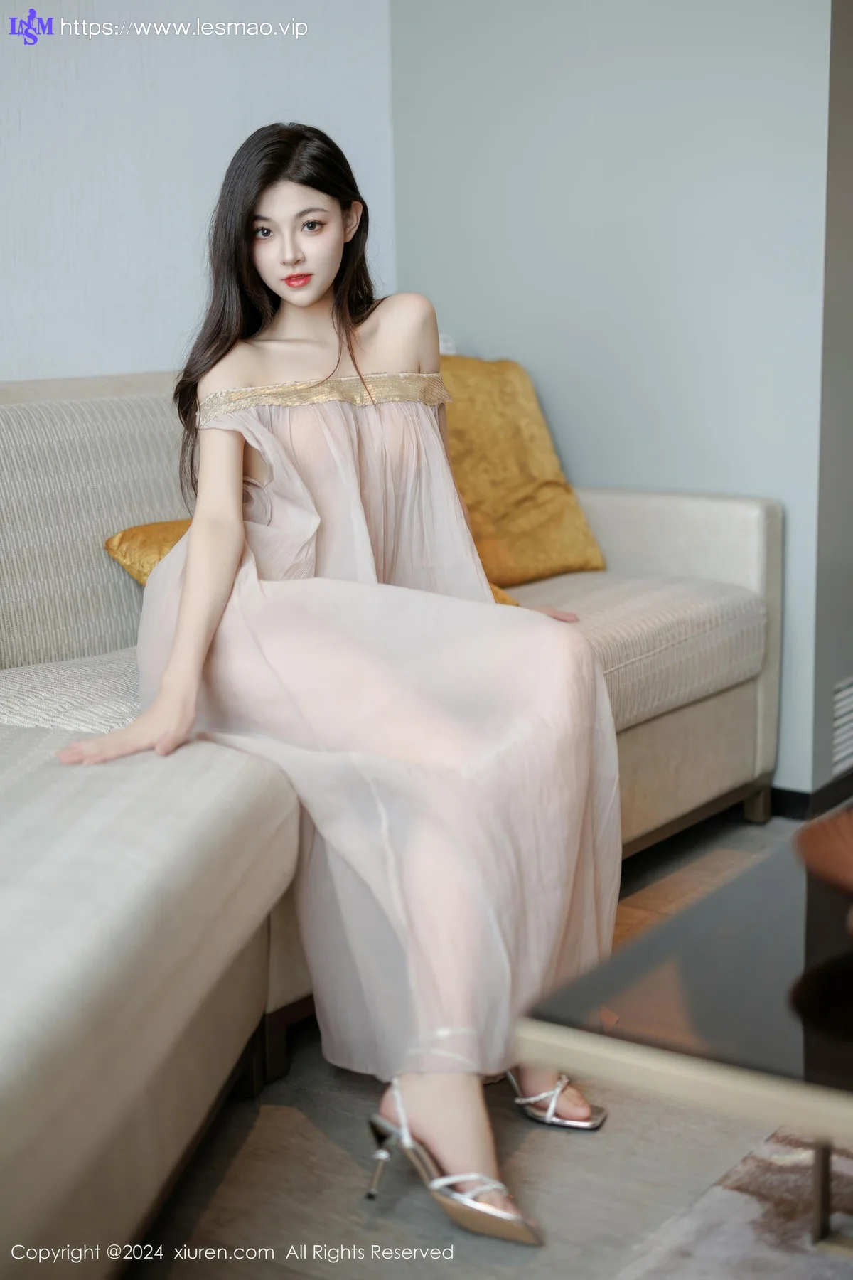 XiuRen 秀人 No.9426 初梦瑶 透视长裙绝美身材 - 14