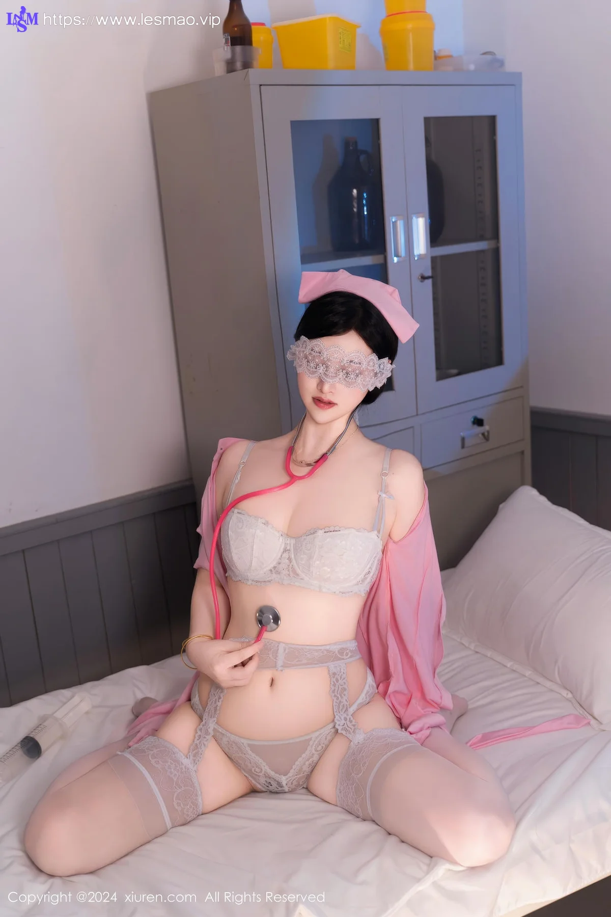 XiuRen 秀人 No.9434 诗诗kiki 护士制服旗袍 - 103