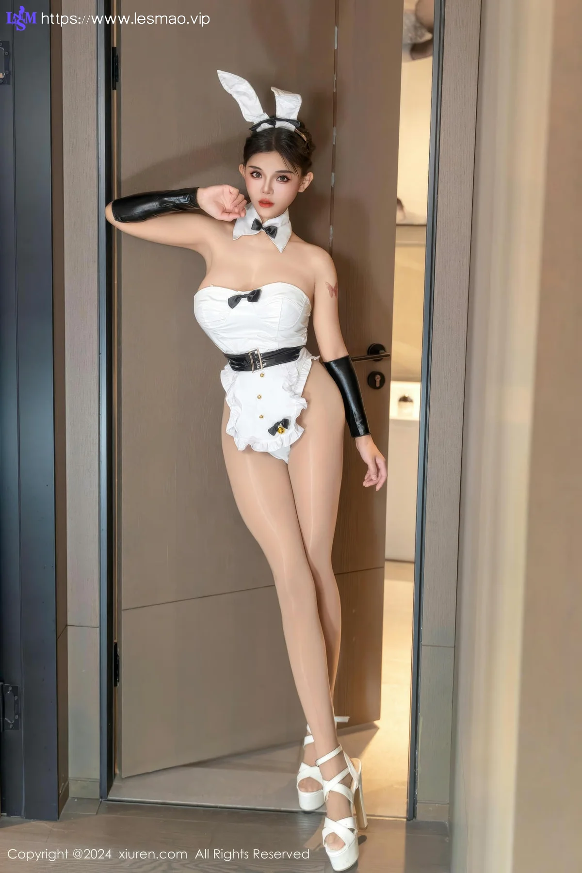 XiuRen 秀人 No.9437 小童颜 兔女郎诱惑美腿 - 59