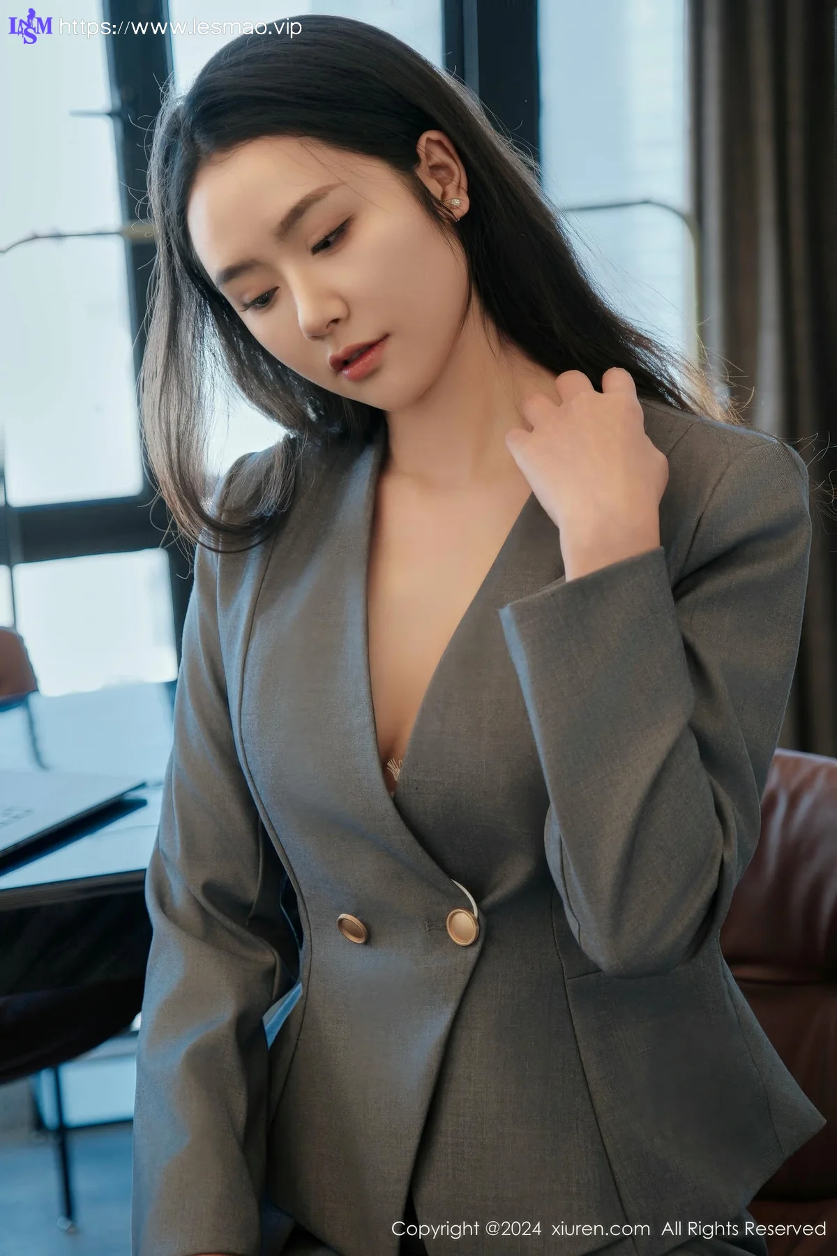 XiuRen 秀人 No.9444 方子萱 办公ol短裙制服 - 20