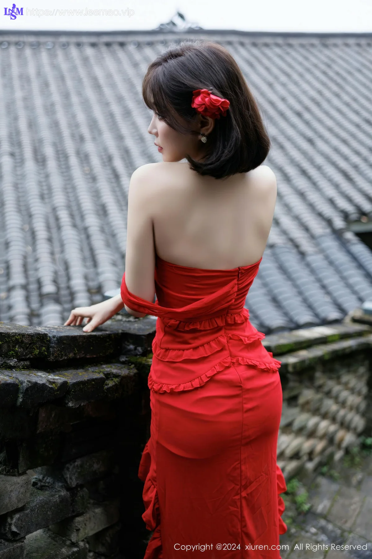 XiuRen 秀人 No.9449 徐莉芝Booty 红裙香肩美照 - 13