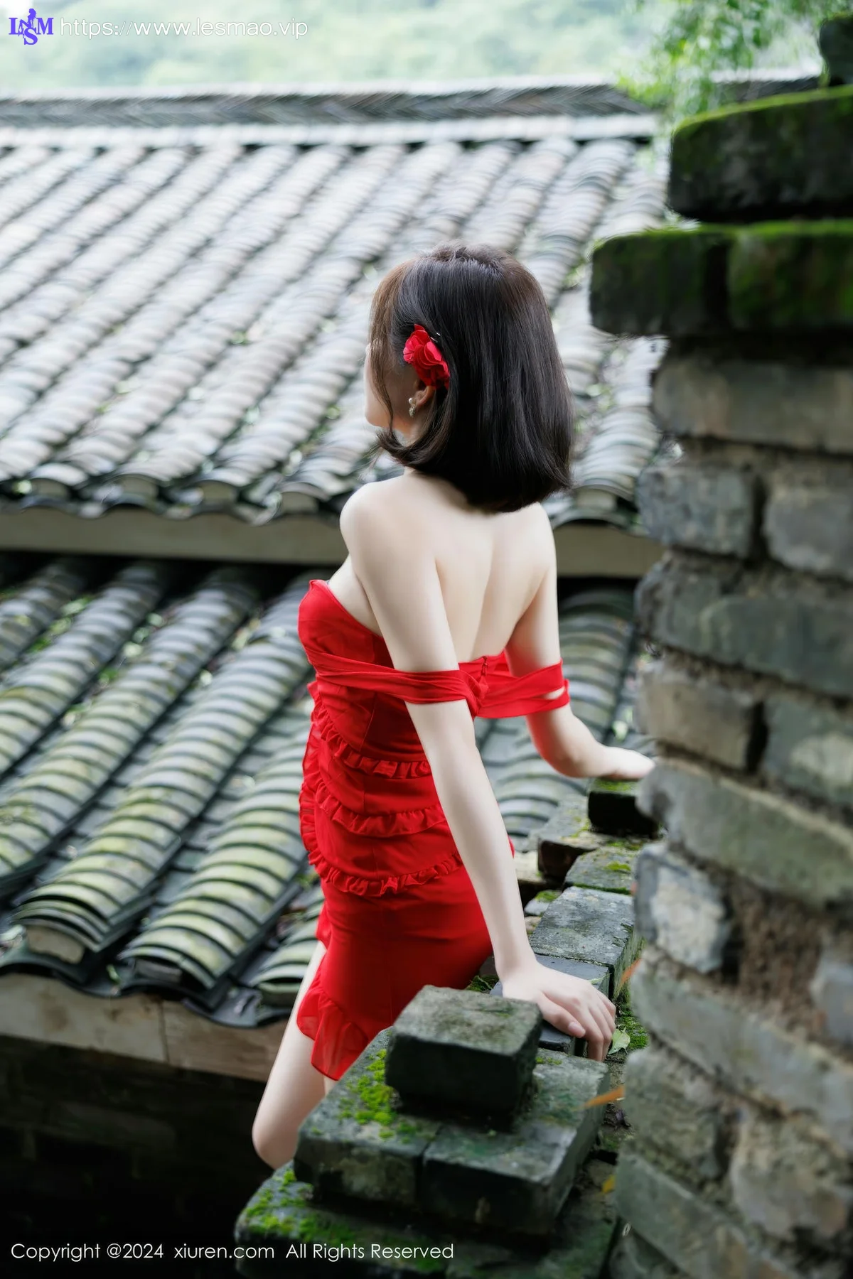 XiuRen 秀人 No.9449 徐莉芝Booty 红裙香肩美照 - 38