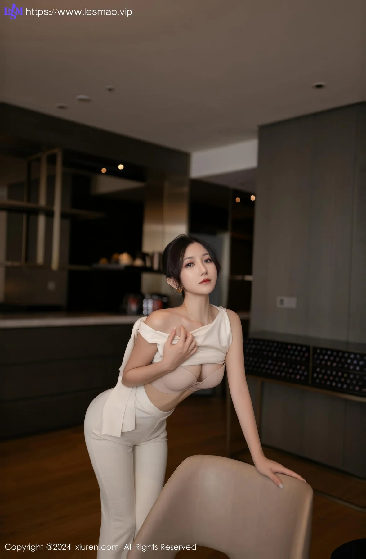 XiuRen 秀人 No.9457 鱼子酱Fish 肉色丝袜 - 21