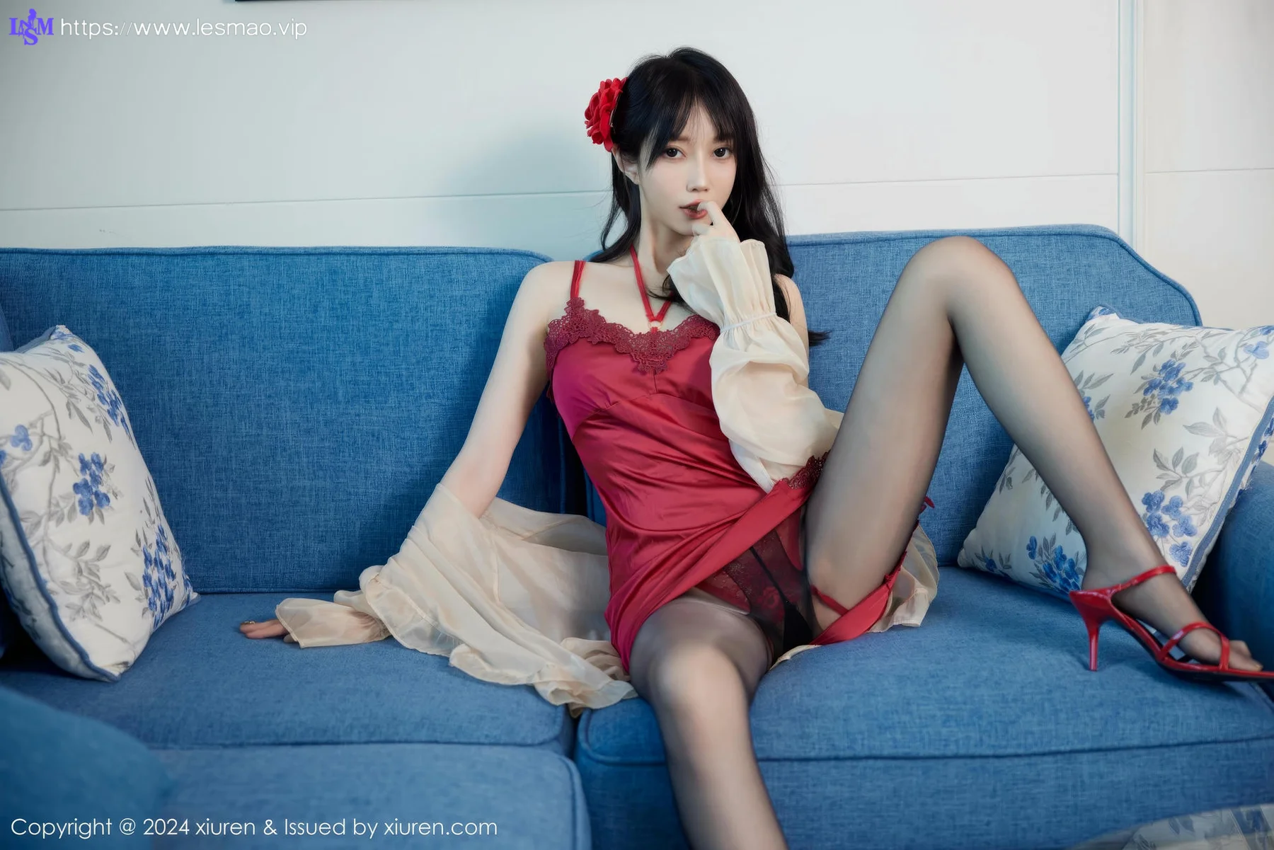 XiuRen 秀人 No.9488 玥儿玥er 红色睡裙香肩私房 - 29