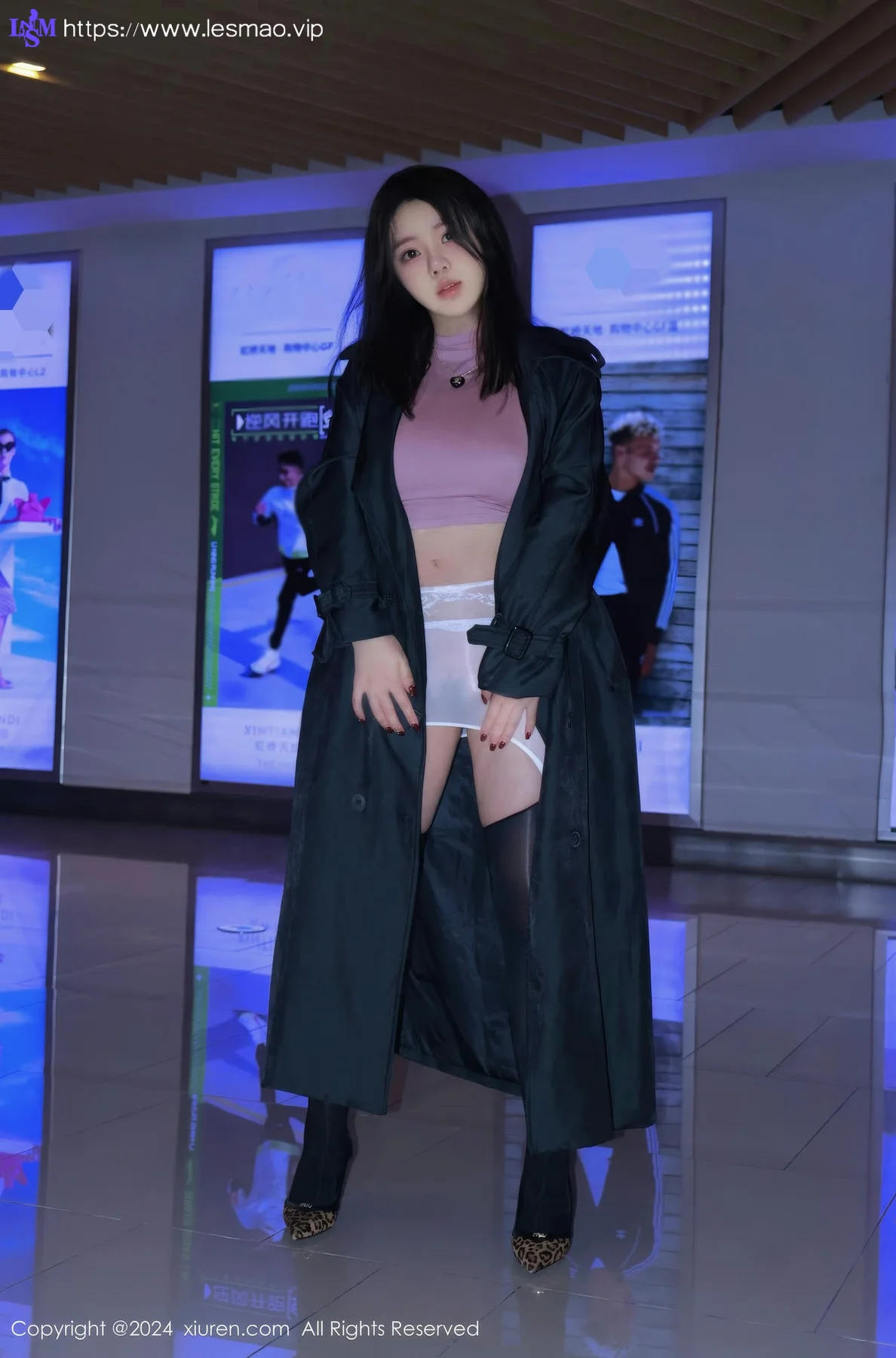XiuRen 秀人 No.9489 小薯条nienie 诱惑肉色丝袜 - 17
