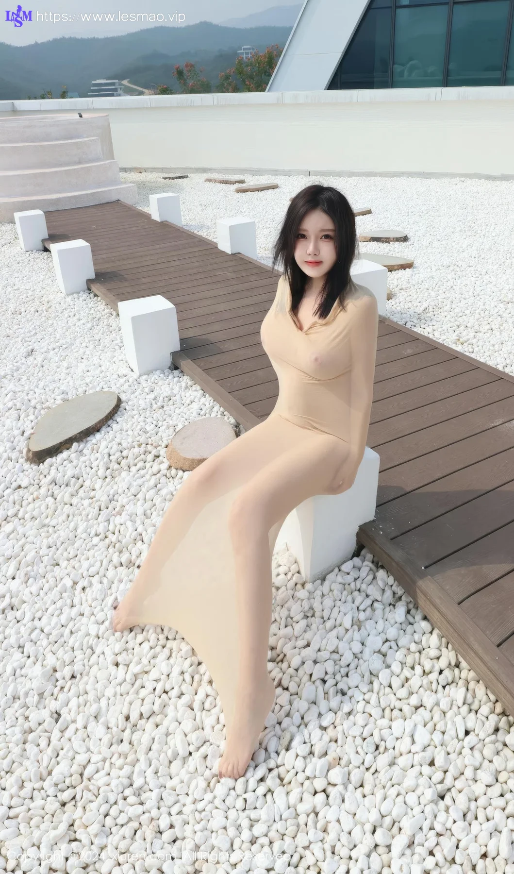 XiuRen 秀人 No.9489 小薯条nienie 诱惑肉色丝袜 - 35