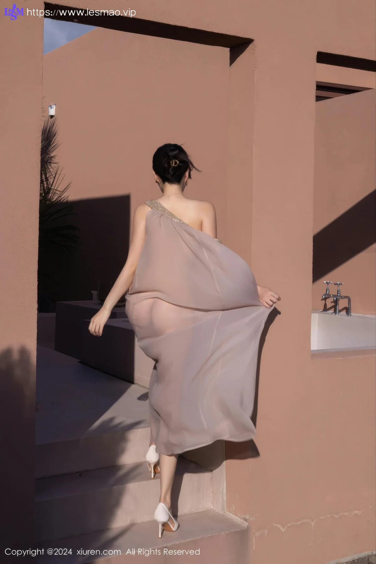 XiuRen 秀人 No.9492 鱼子酱Fish 透视纱裙香肩美女 - 29