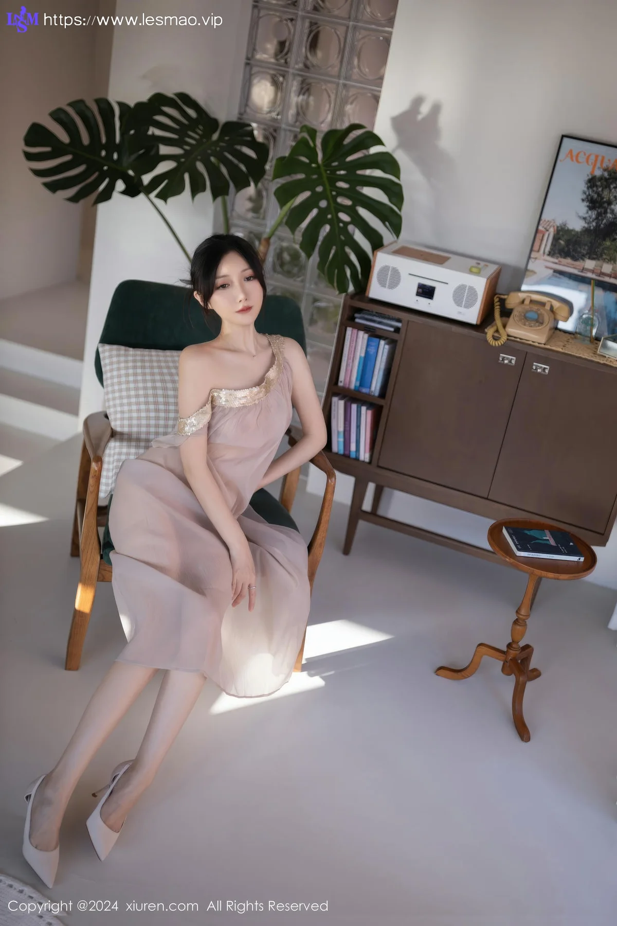 XiuRen 秀人 No.9492 鱼子酱Fish 透视纱裙香肩美女 - 48