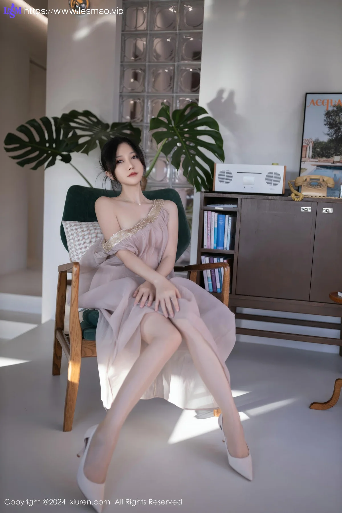 XiuRen 秀人 No.9492 鱼子酱Fish 透视纱裙香肩美女 - 49
