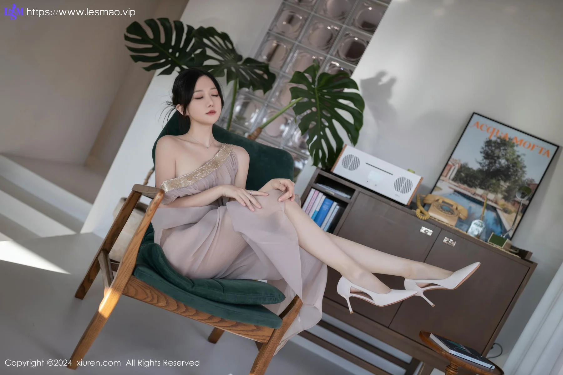 XiuRen 秀人 No.9492 鱼子酱Fish 透视纱裙香肩美女 - 52