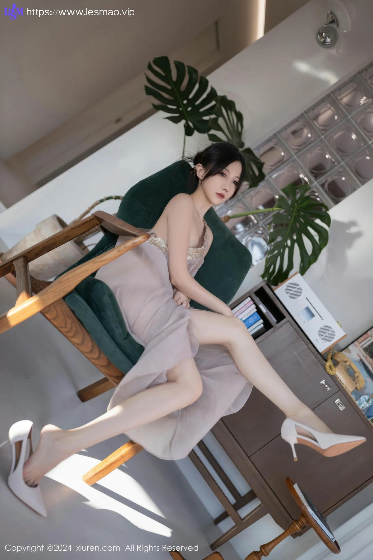 XiuRen 秀人 No.9492 鱼子酱Fish 透视纱裙香肩美女 - 55