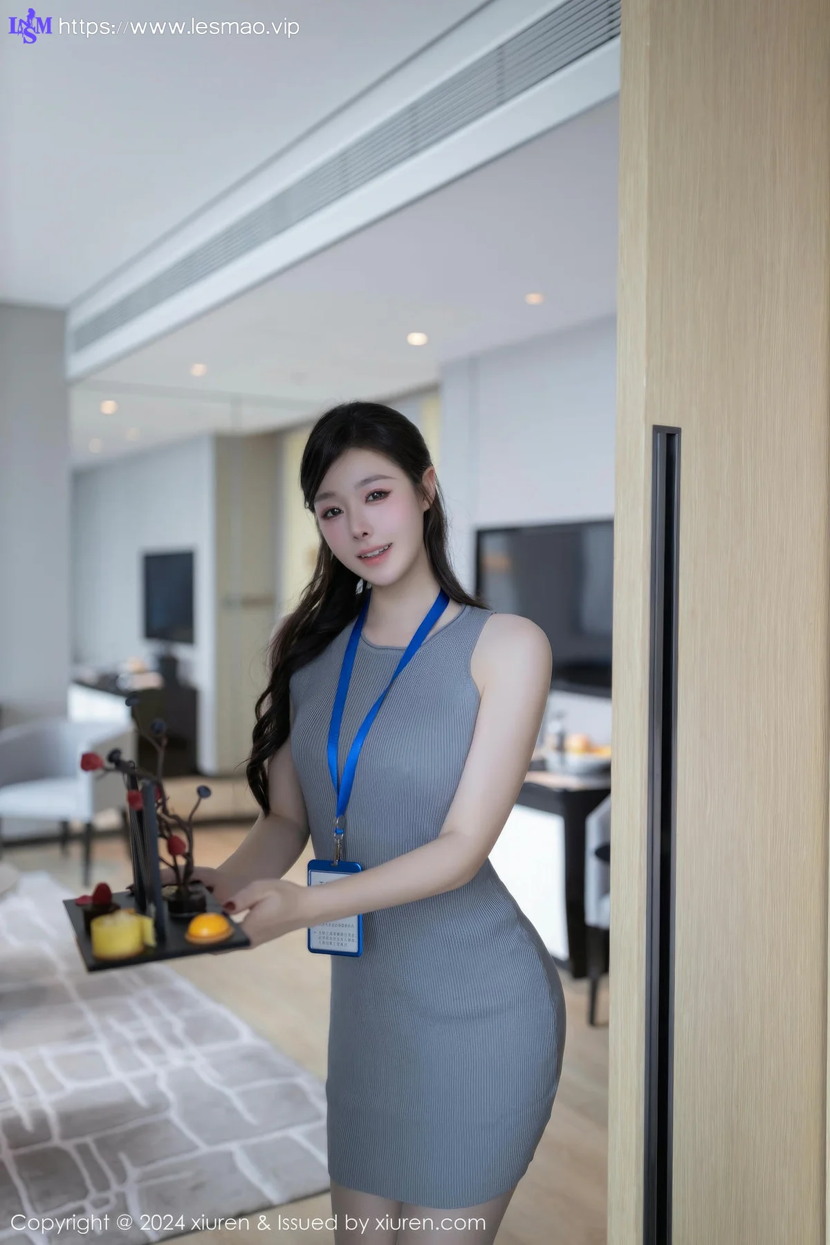XiuRen 秀人 No.9493 小逗逗 短裙性感美腿 - 17