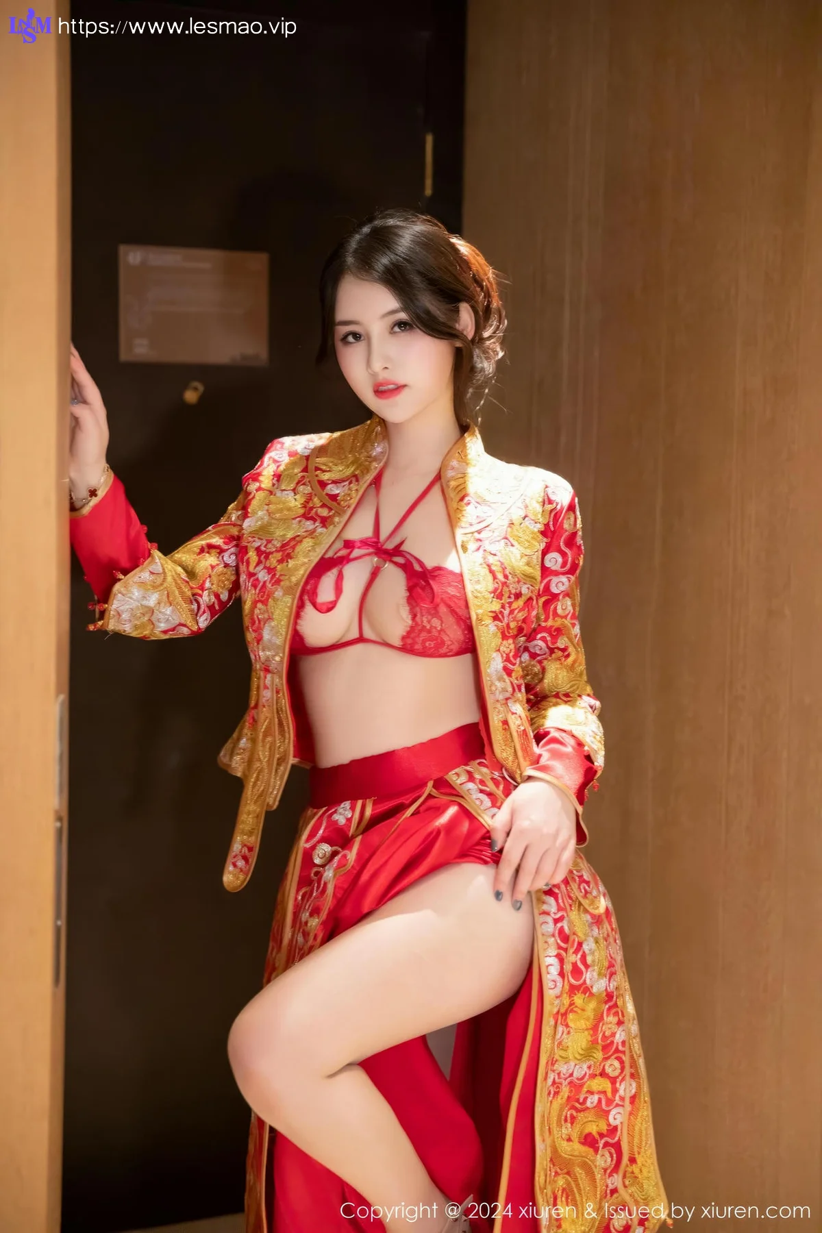 XiuRen 秀人 No.9494 诗诗kiki 性感旗袍爆乳私房 - 12