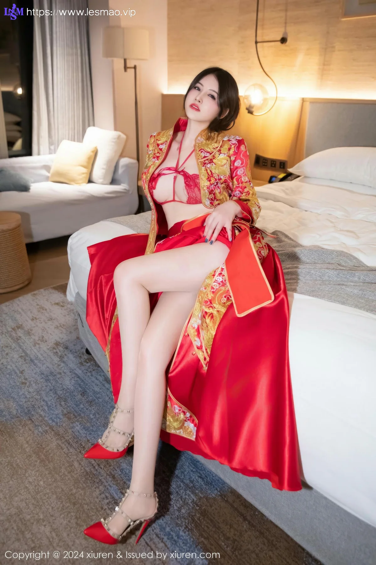XiuRen 秀人 No.9494 诗诗kiki 性感旗袍爆乳私房 - 23