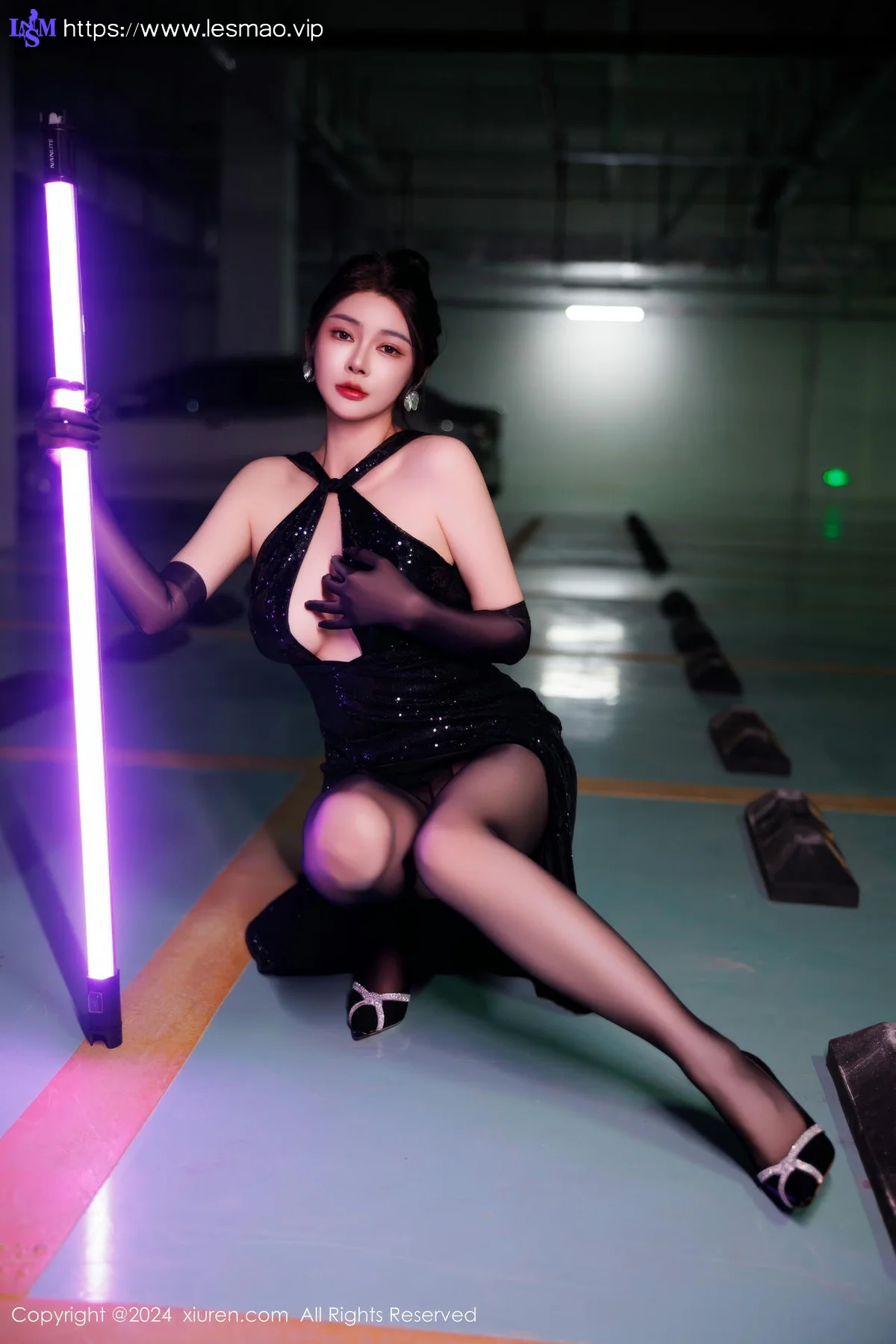 XiuRen 秀人 No.9512 凯竹Quinn酥胸美乳套图 - 16