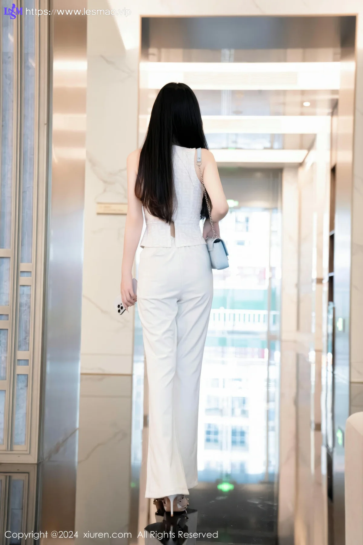 XiuRen 秀人 No.9528 林星阑 玉背香肩气质美女 - 16
