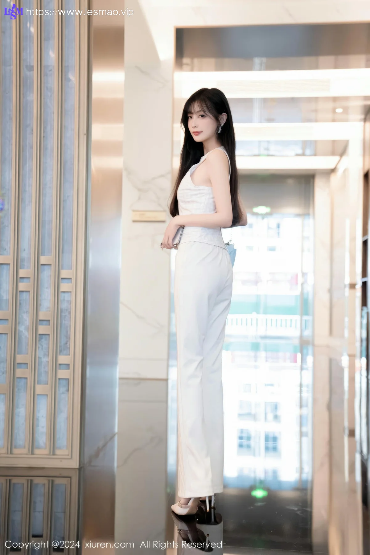 XiuRen 秀人 No.9528 林星阑 玉背香肩气质美女 - 17