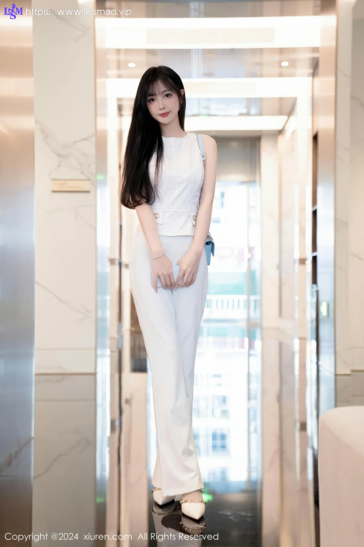 XiuRen 秀人 No.9528 林星阑 玉背香肩气质美女 - 18