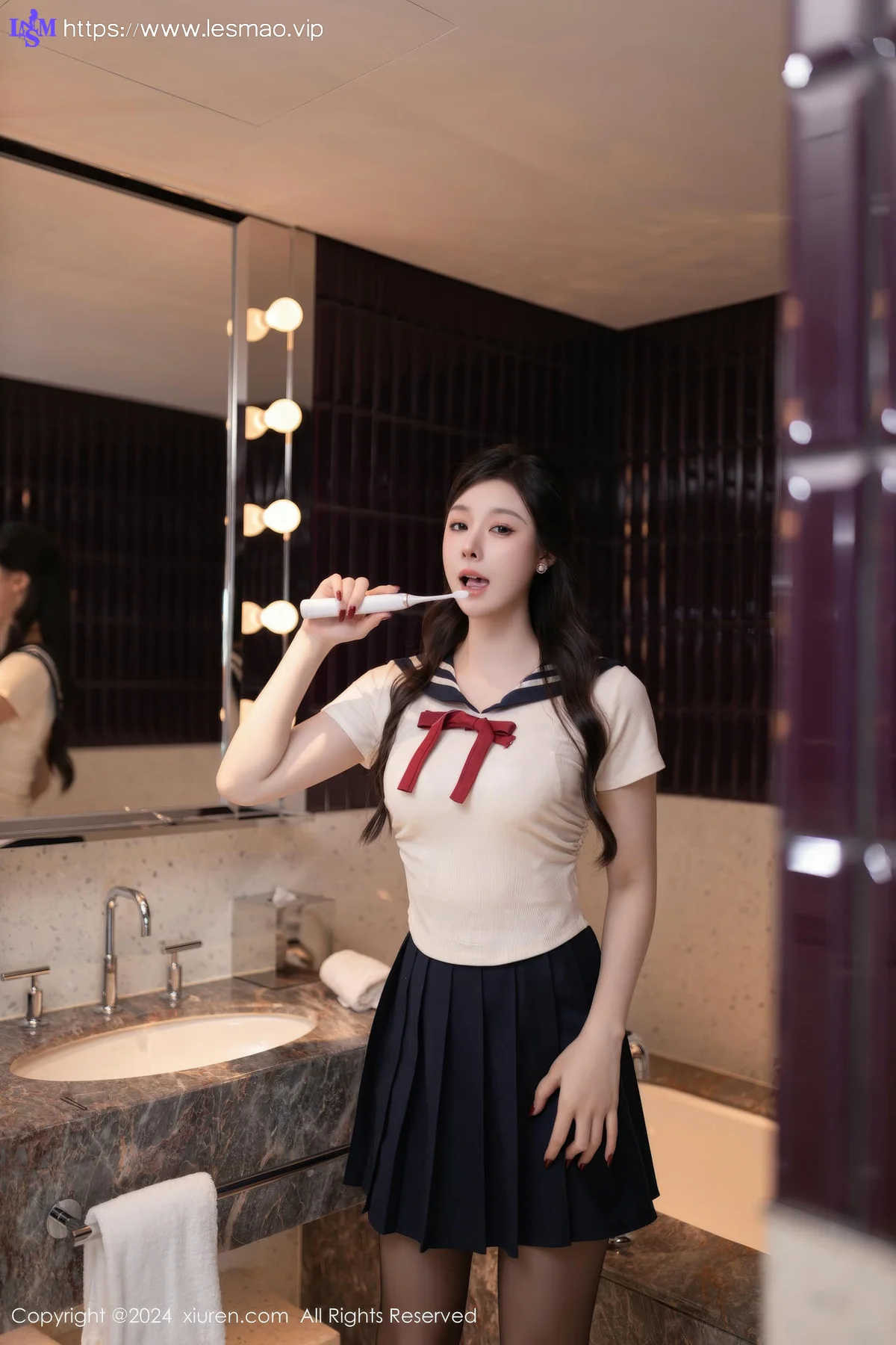 XiuRen 秀人 No.9530 小逗逗 短裙制服妹子 - 21