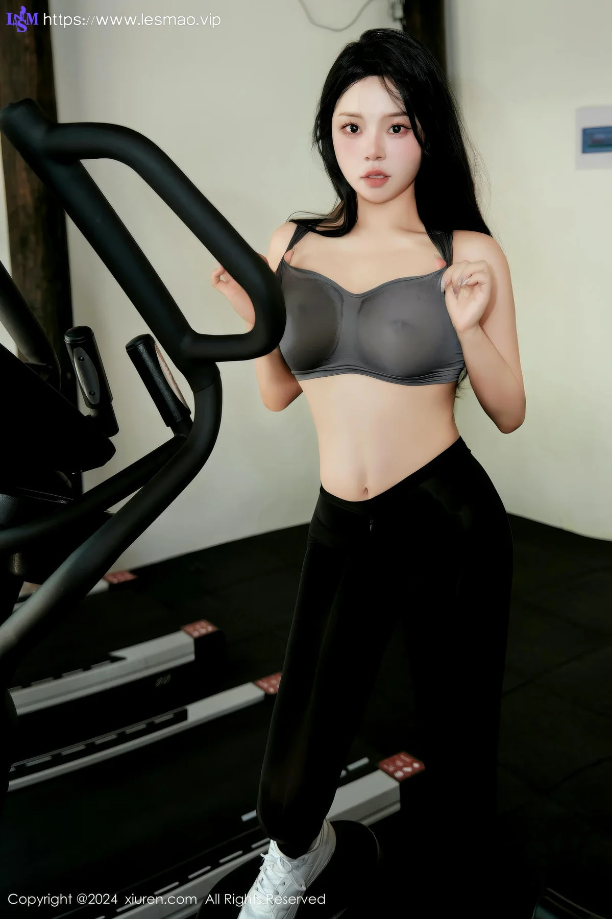 XiuRen 秀人 No.9540 麦田 健身美女爆乳美乳 - 13