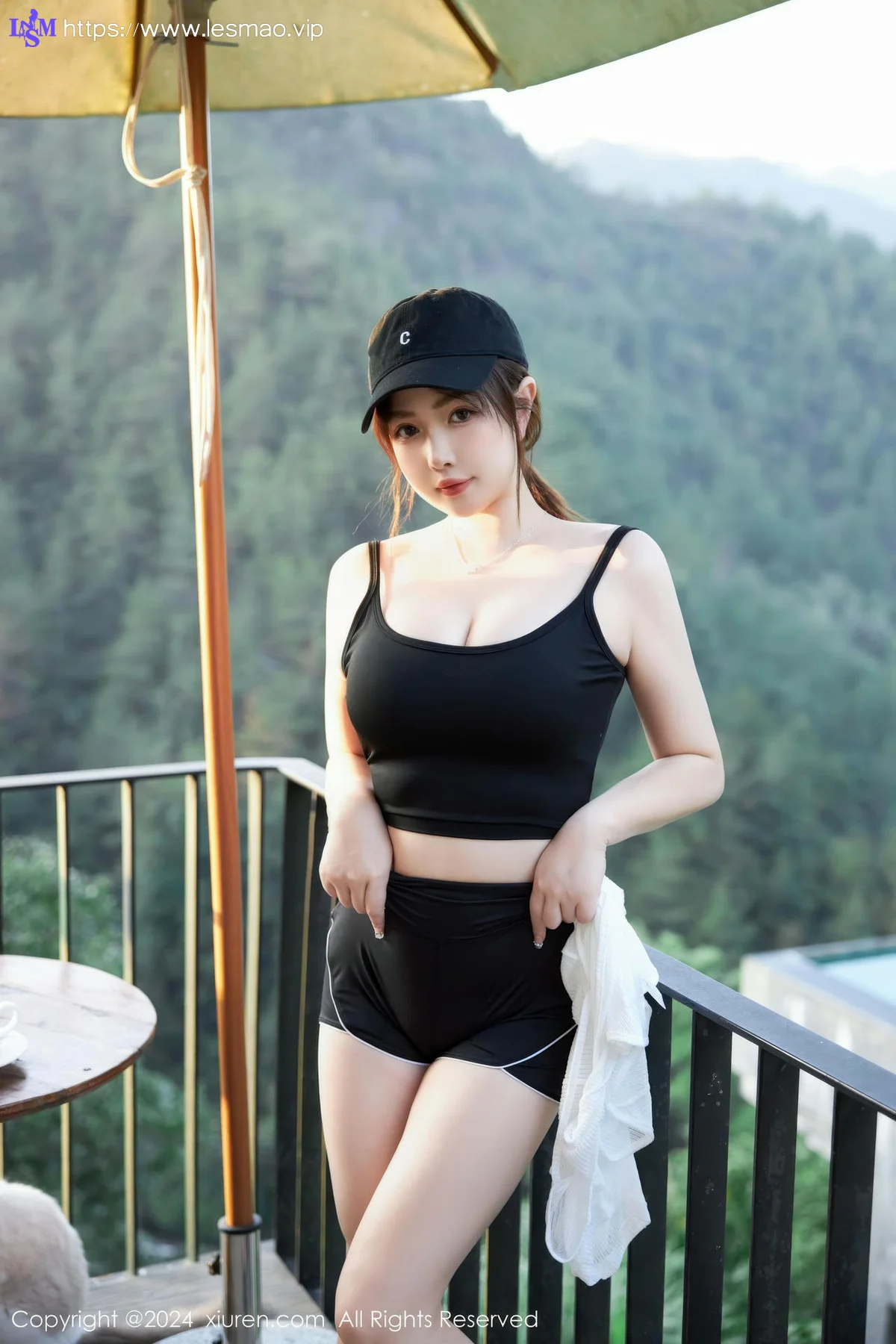 XiuRen 秀人 No.9549 养乐多Doll活力少女 - 19
