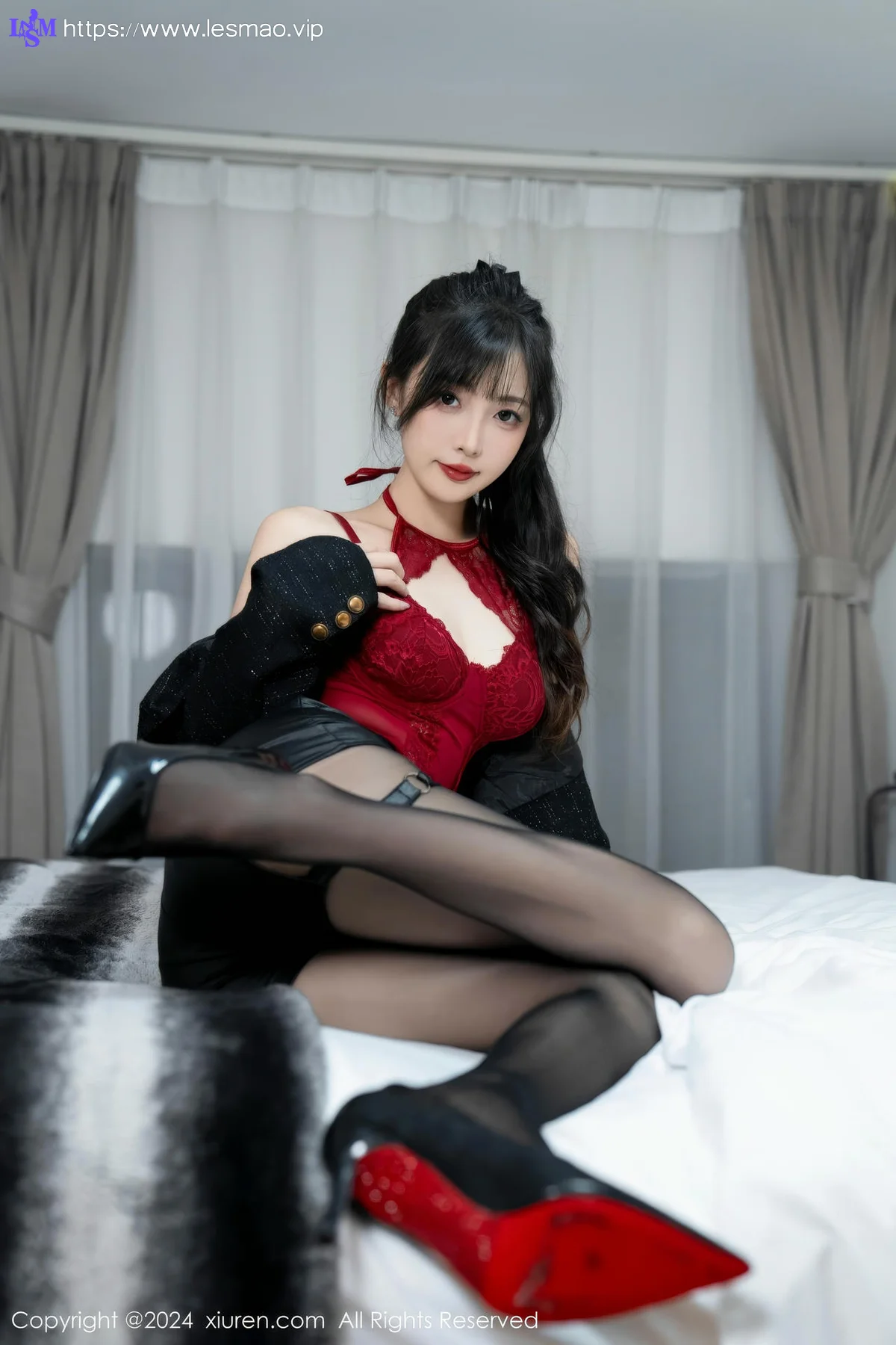 XiuRen 秀人 No.9561 林星阑 黑丝美乳美腿 - 32