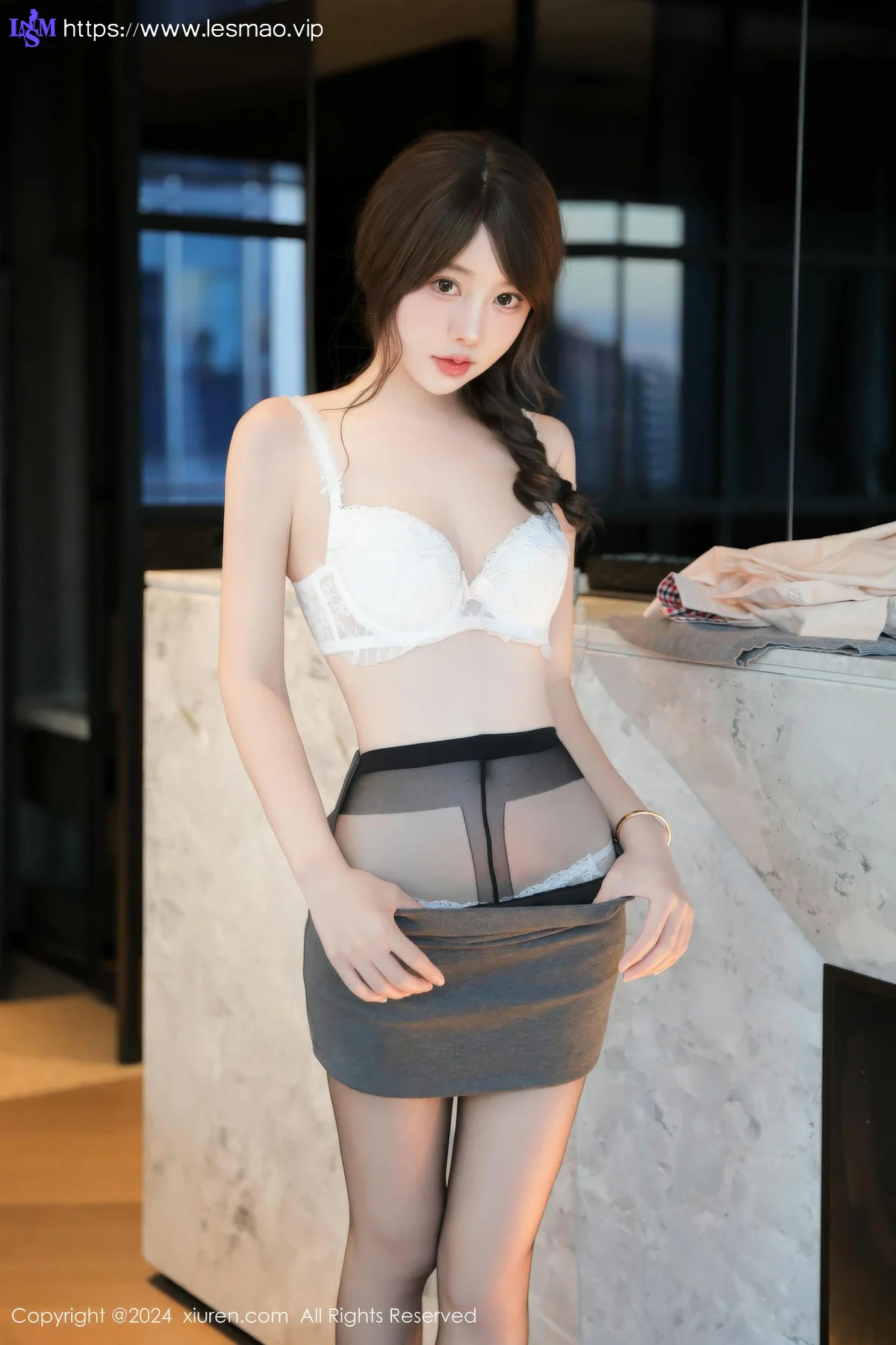 XiuRen 秀人 No.9562 桃妖夭 校服短裙美女 - 18
