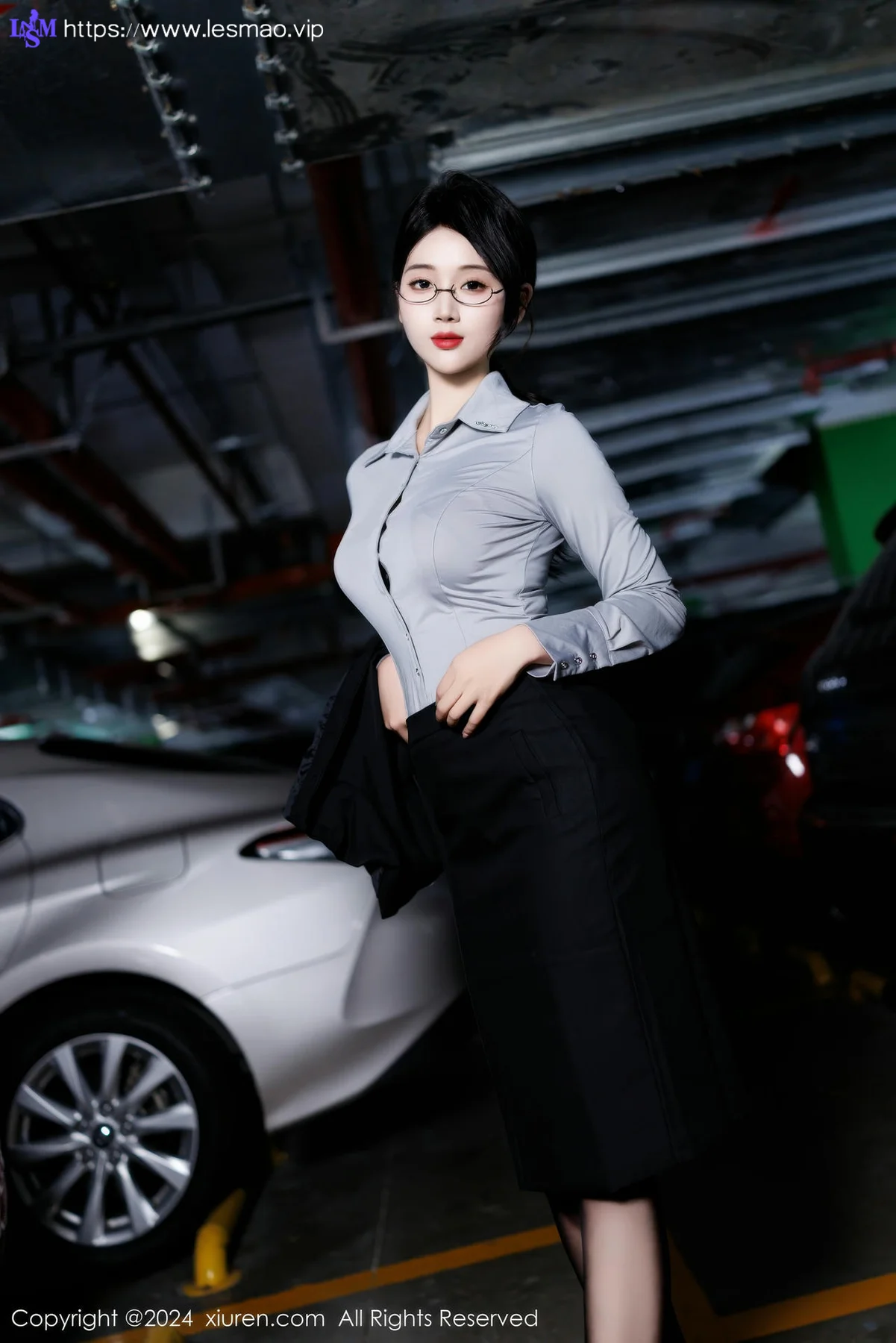 XiuRen 秀人 No.9567 南乔 性感黑色短裙 - 32