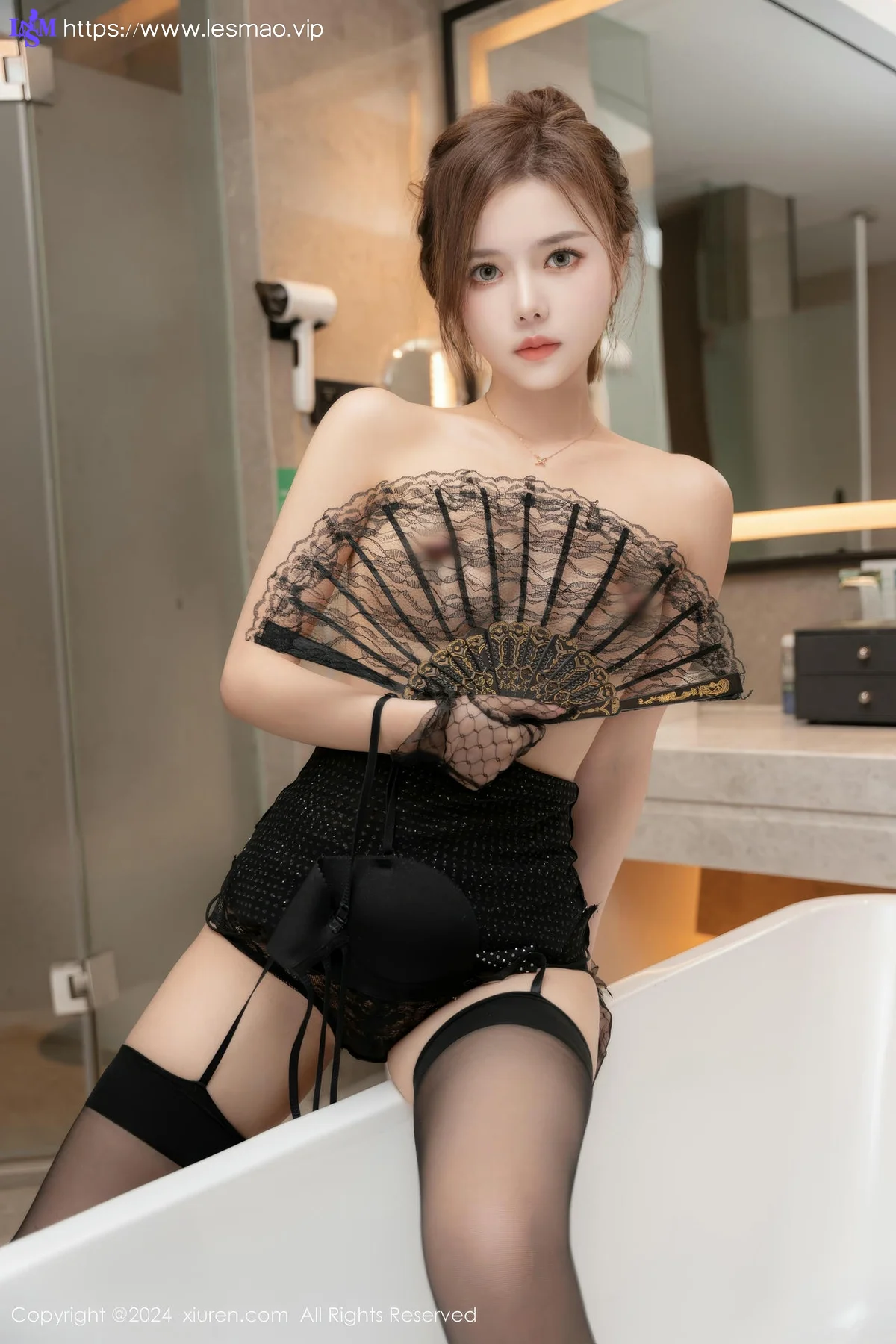XiuRen 秀人 No.9582 拍黄瓜girl 魅惑黑丝丝袜 - 52