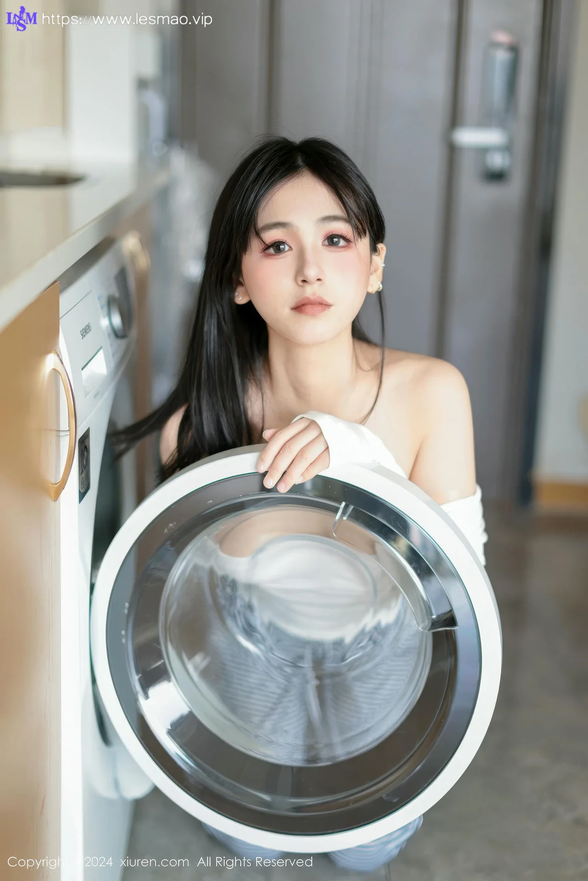 XiuRen 秀人 No.9605 奶芙乔乔 玉体翘臀黑丝 - 28