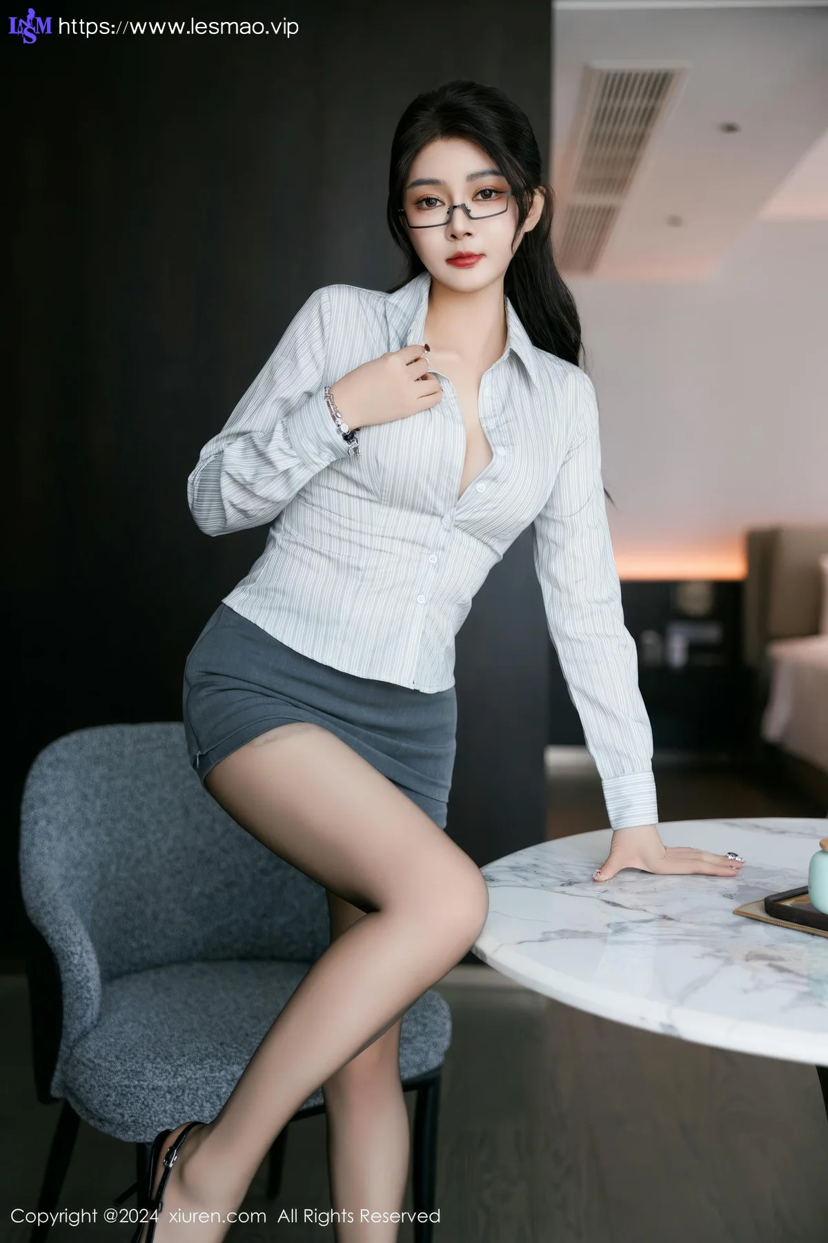 XiuRen 秀人 No.9611 凯竹 办公ol黑丝高跟 - 17