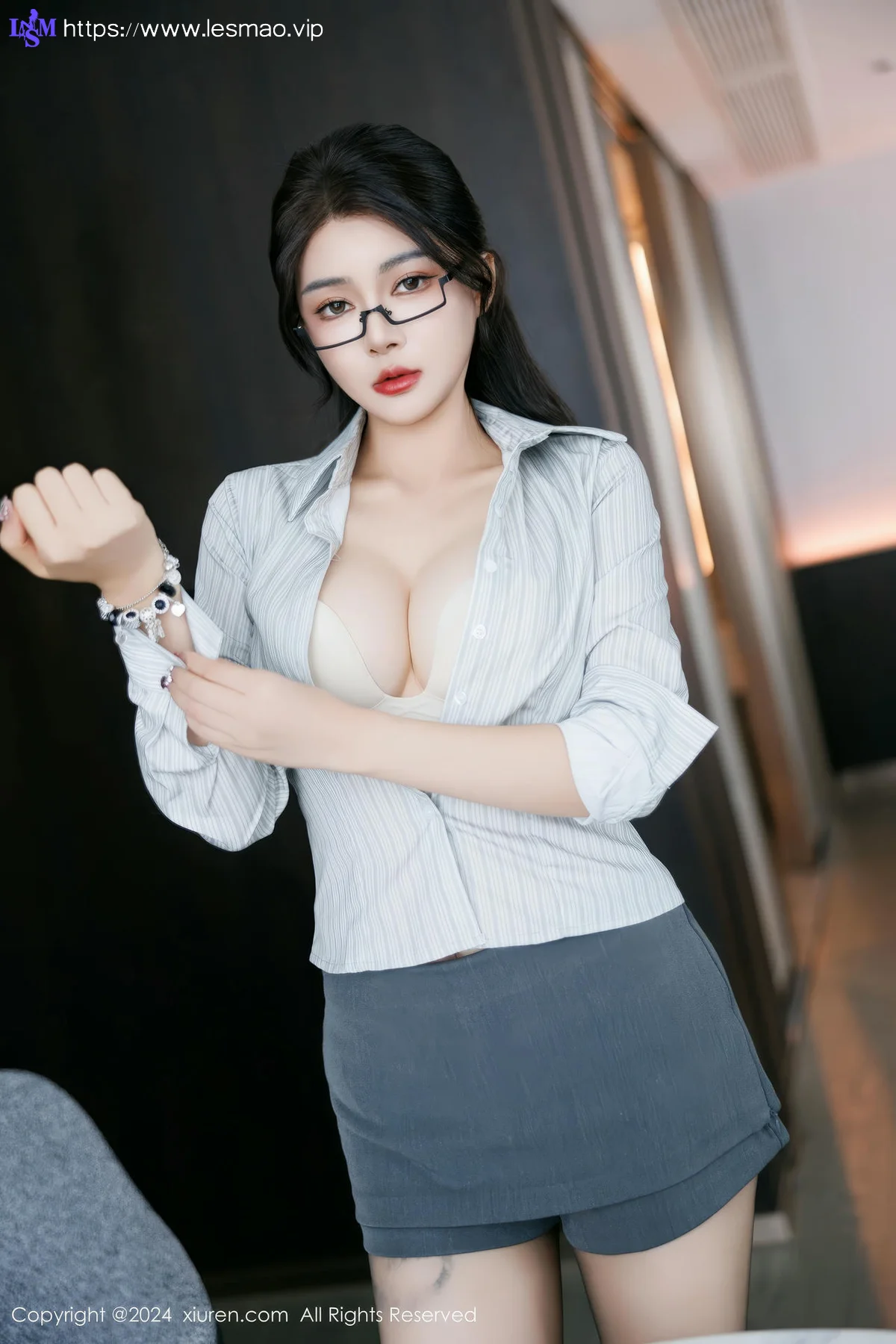 XiuRen 秀人 No.9611 凯竹 办公ol黑丝高跟 - 31