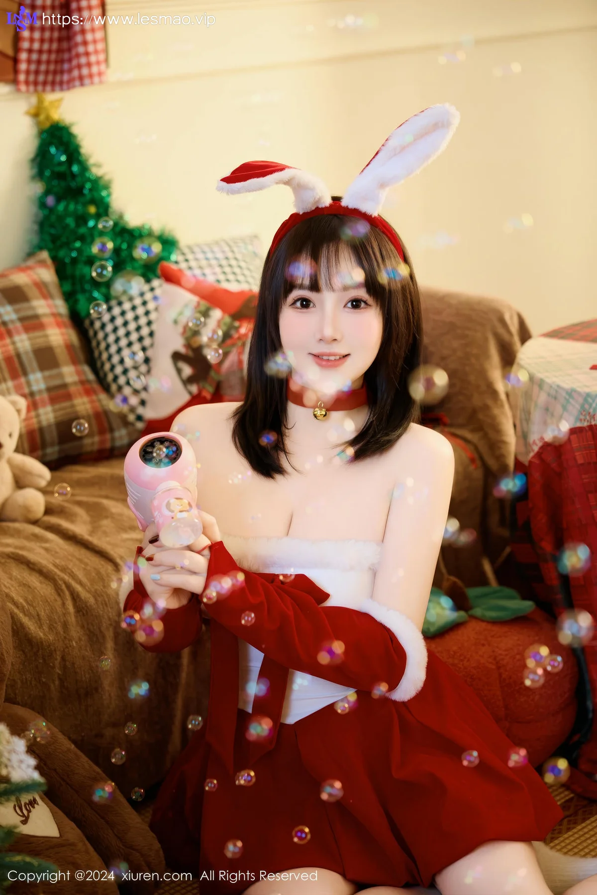 XiuRen 秀人 No.9656 养乐多Doll 少女节日写真爆乳 - 15